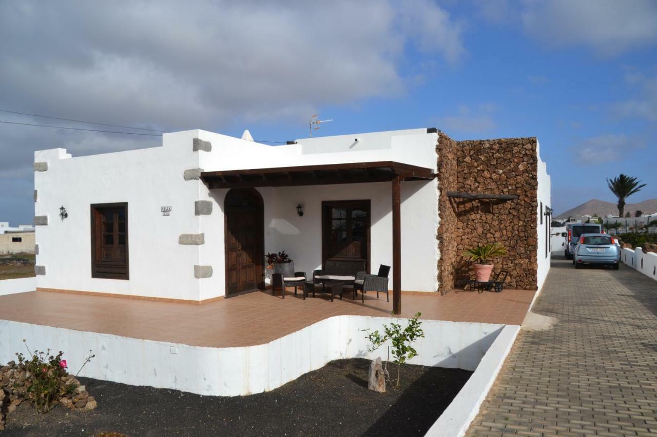Villa Eva Tinajo Exteriör bild